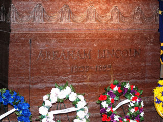 Abraham Lincoln grave marker