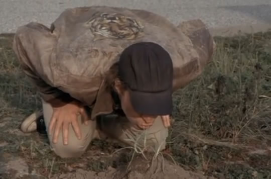 Murdock kisses his plant goodbye