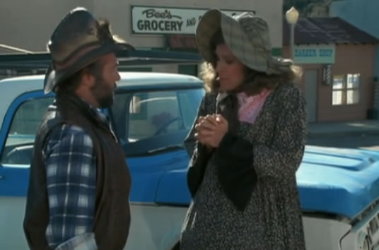 ateamcowboygeorge121410-06 Murdock is a pregnant woman. Wow.