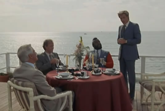 Face offers up lunch!