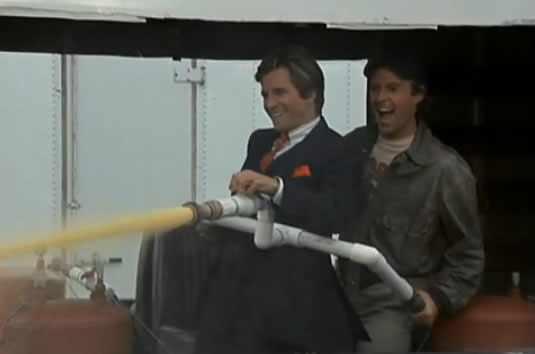 Face and Murdock shoot soda pop