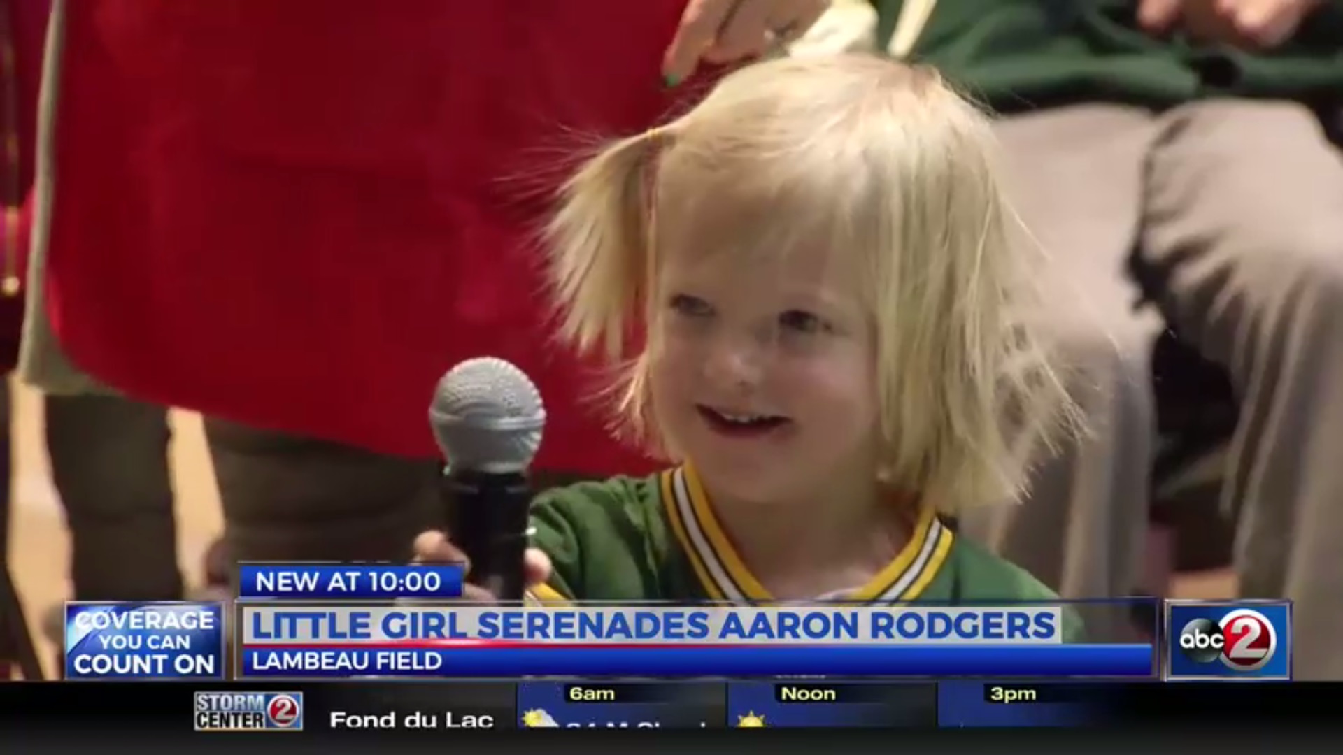 Little Girl Serenades Aaron Rodgers