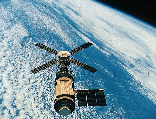 Skylab (photo via NASA)