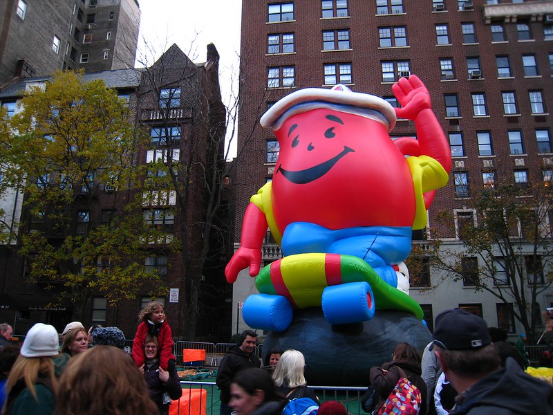 When The Macy's Parade Rickrolled Thanksgiving (Cool Weird Awesome 428) –  Brady Carlson