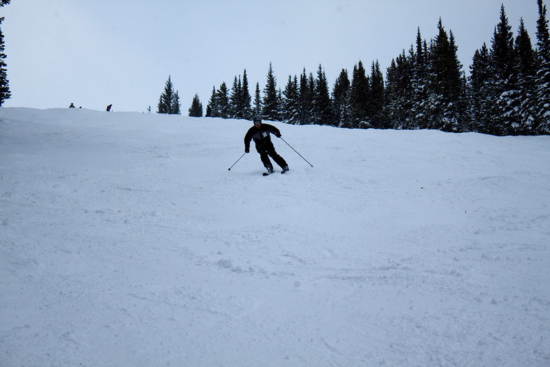 A skier heading down a slope. (Photo by Matt Janicki via Flickr/Creative Commons https://flic.kr/p/7rnstU)