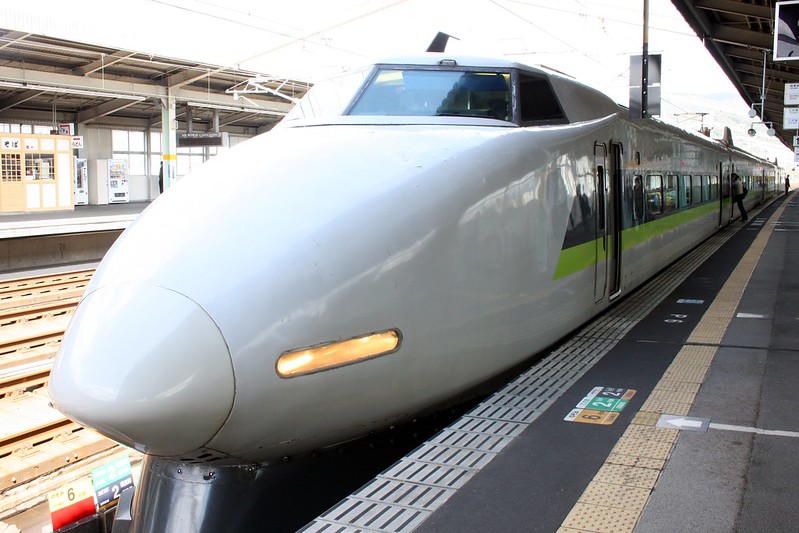 A bullet train at the station. (Photo by Timothy Takemoto via Flickr/Creative Commons https://flic.kr/p/67gSWT)