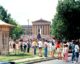 Hands Across America at Eakins Oval along the Benjamin Franklin Parkway in Philadelphia, Pennsylvania. Photo by Buchoamerica via Wikicommons/Creative Commons https://en.wikipedia.org/wiki/Hands_Across_America#/media/File:Hands_Across_America_Philadelphia.jpg
