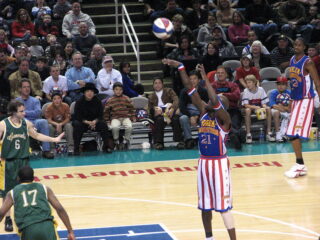 A Harlem Globetrotter shoots a free throw in a 2008 game against the Washington Generals. (Photo by Bob n' Renee via Flickr/Creative Commons https://flic.kr/p/4netg8)